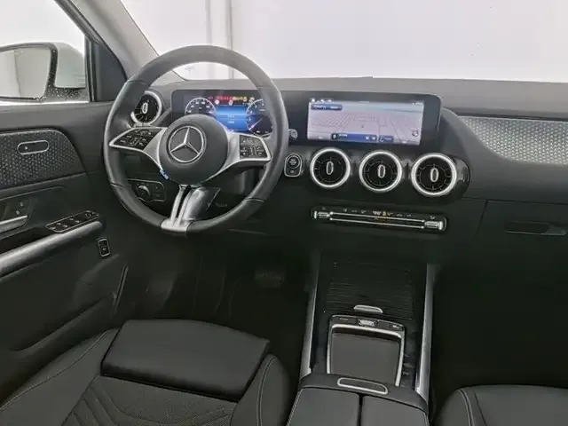 Mercedes-Benz GLA 180