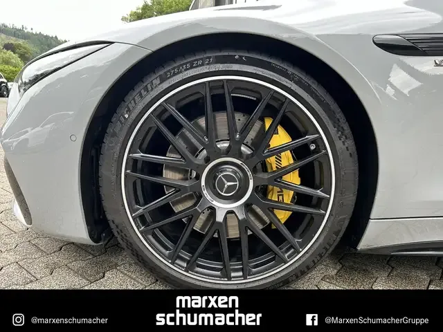 Mercedes-Benz SL 63 AMG