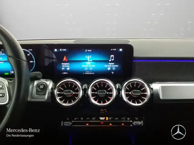 Mercedes-Benz EQB 300