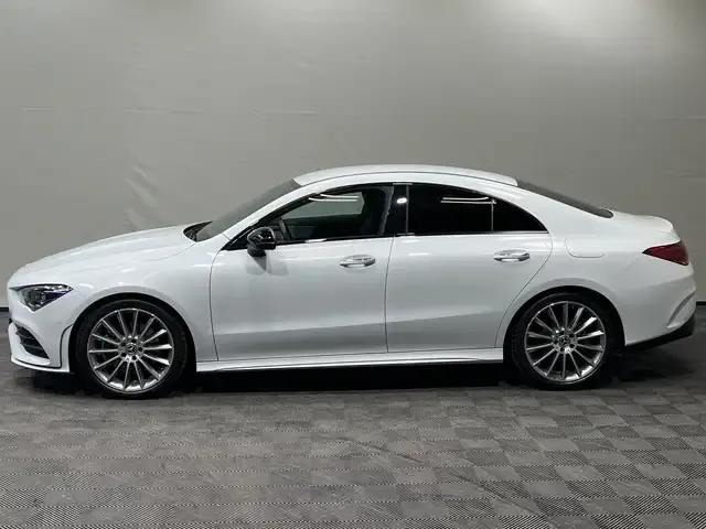 Mercedes-Benz CLA 220