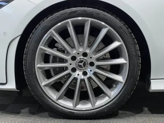 Mercedes-Benz CLA 220