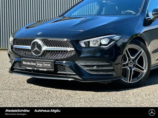 Mercedes-Benz CLA 220