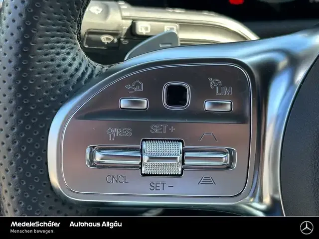 Mercedes-Benz CLA 220