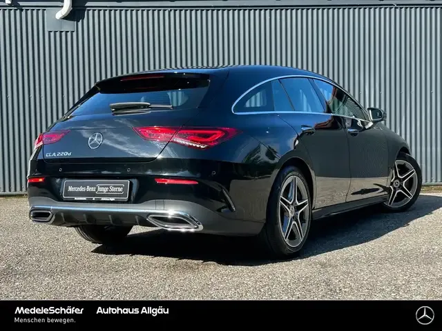 Mercedes-Benz CLA 220
