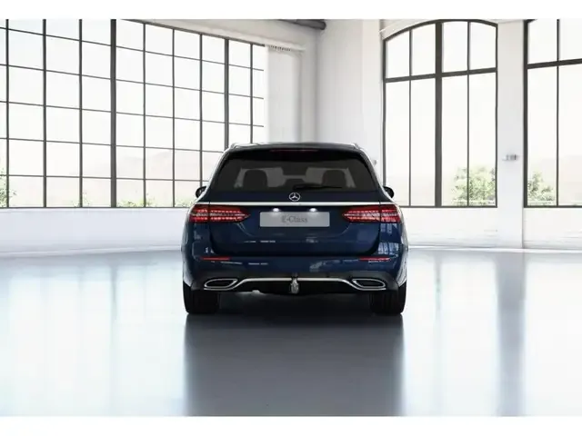 Mercedes-Benz E 220