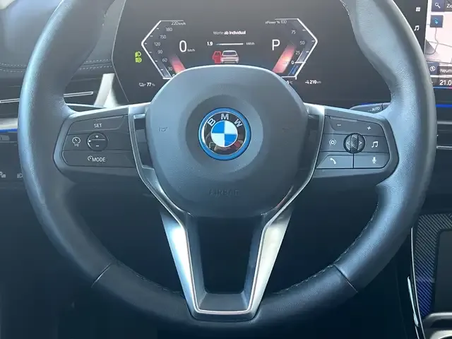 BMW iX1