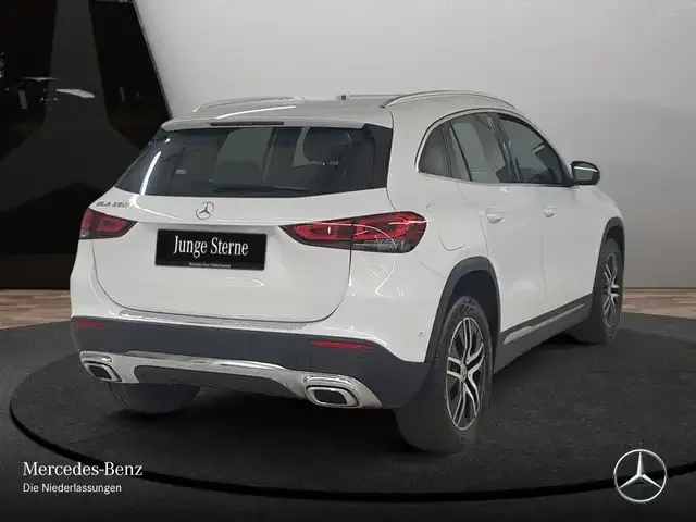 Mercedes-Benz GLA 250