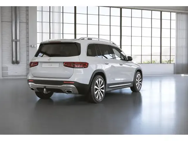 Mercedes-Benz GLB 200