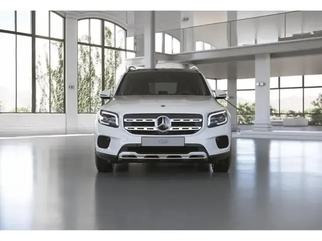 Mercedes-Benz GLB 200