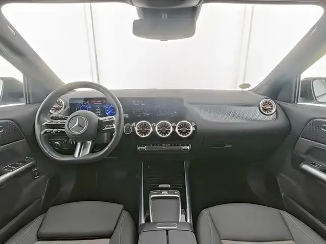 Mercedes-Benz EQA 300