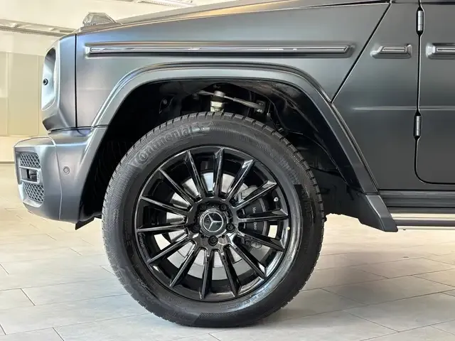 Mercedes-Benz G 400