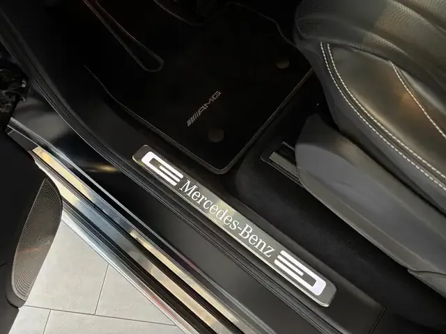 Mercedes-Benz G 400