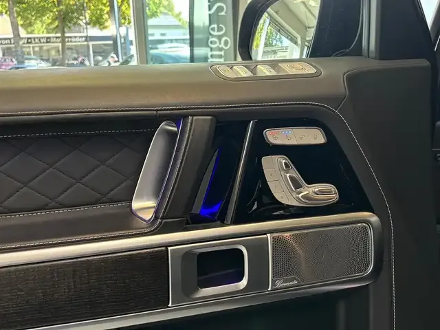 Mercedes-Benz G 400