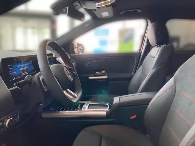 Mercedes-Benz GLA 220