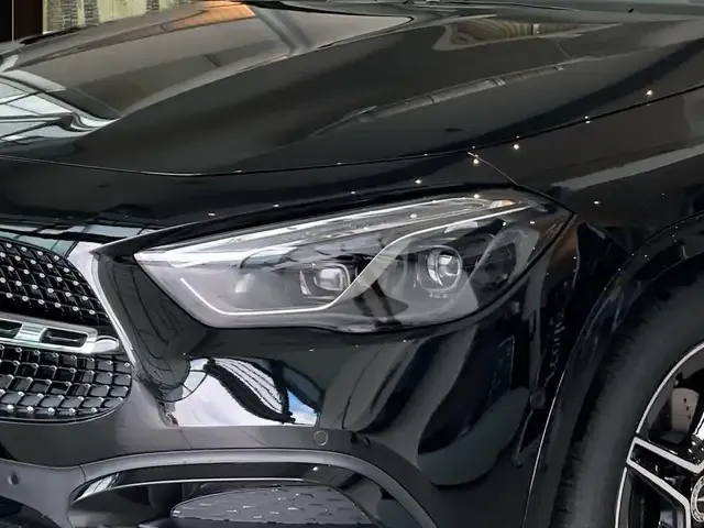 Mercedes-Benz GLA 220