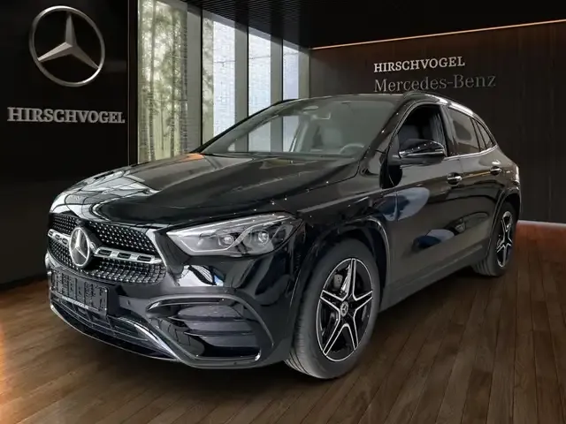 Mercedes-Benz GLA 220