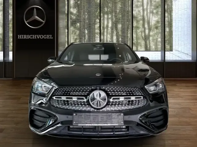 Mercedes-Benz GLA 220