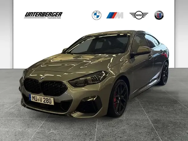 BMW 235