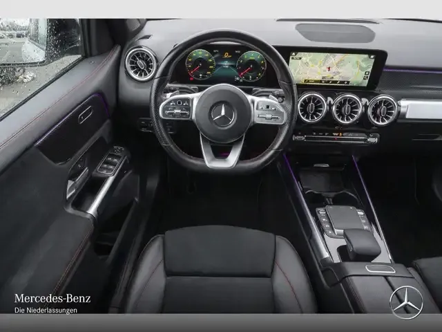 Mercedes-Benz GLB 200