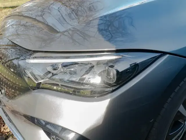 Mercedes-Benz EQE 300