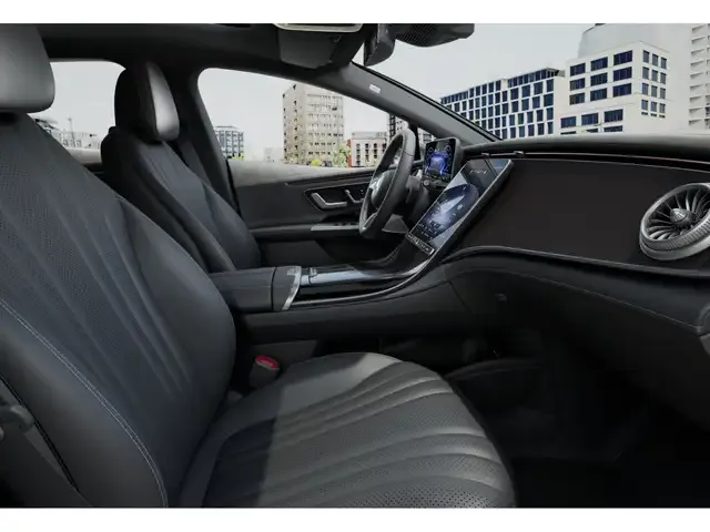Mercedes-Benz EQE 300