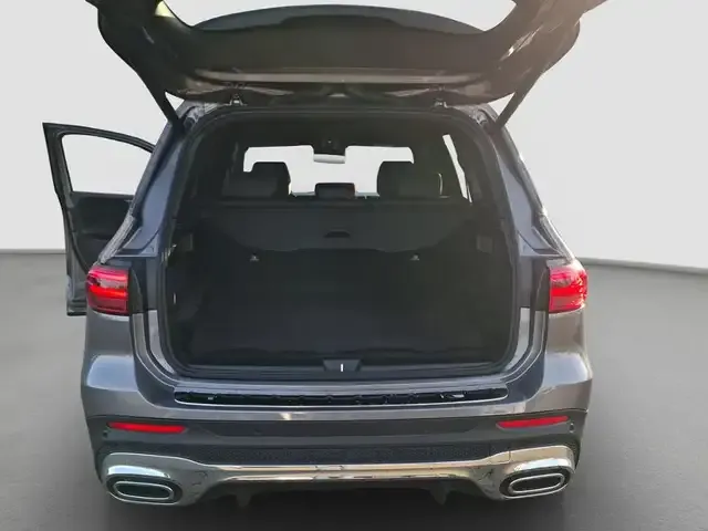 Mercedes-Benz GLB 220