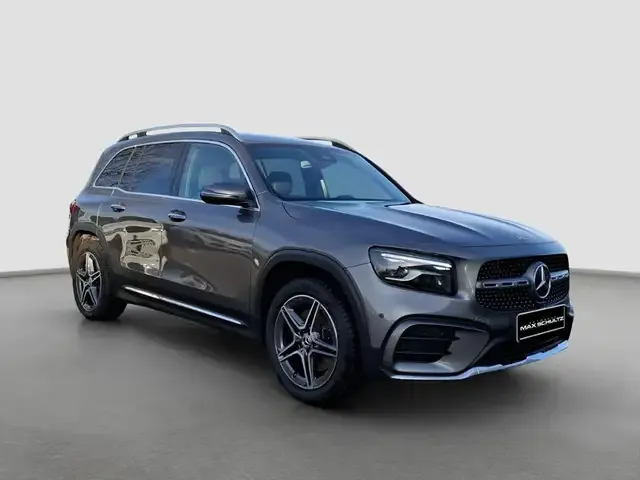 Mercedes-Benz GLB 220
