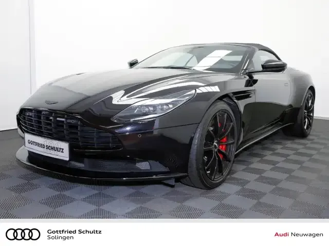 Aston Martin DB11