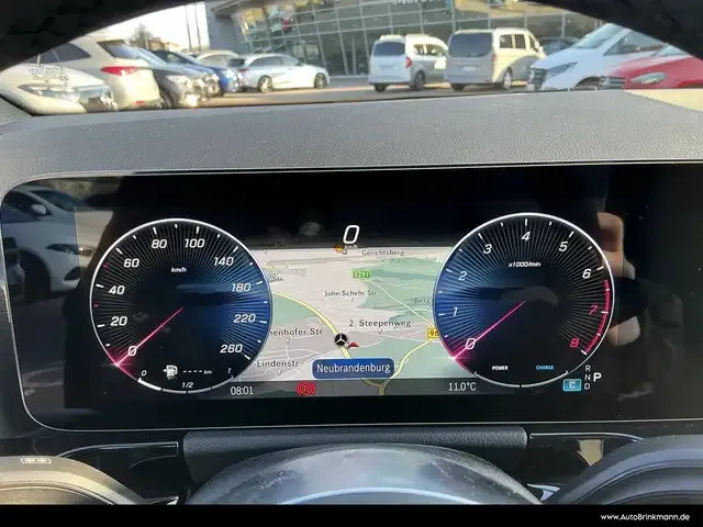 Mercedes-Benz B 200