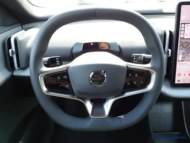 Volvo EX30
