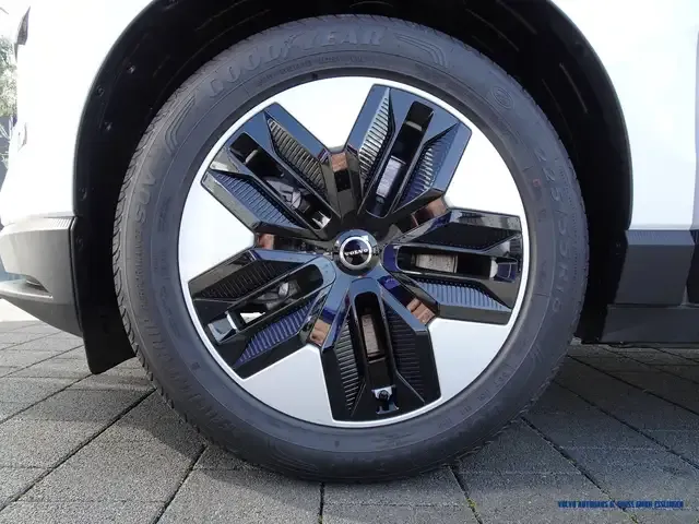 Volvo EX30