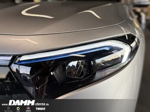 Mercedes-Benz EQB 300