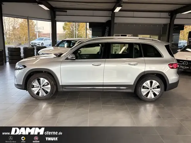 Mercedes-Benz EQB 300