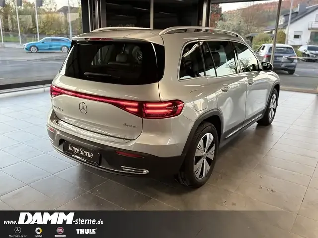 Mercedes-Benz EQB 300