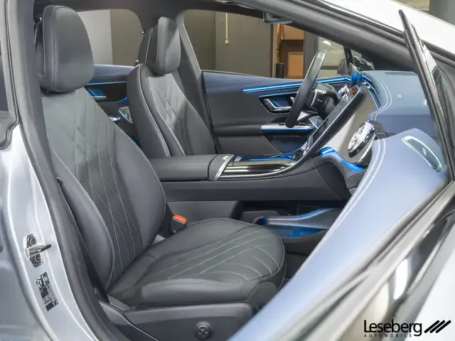 Mercedes-Benz EQE 300