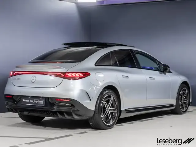 Mercedes-Benz EQE 300