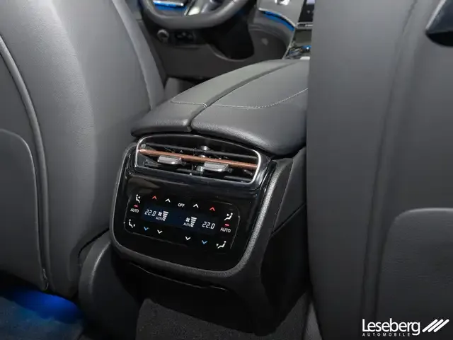 Mercedes-Benz EQE 300