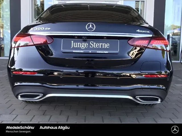 Mercedes-Benz E 300