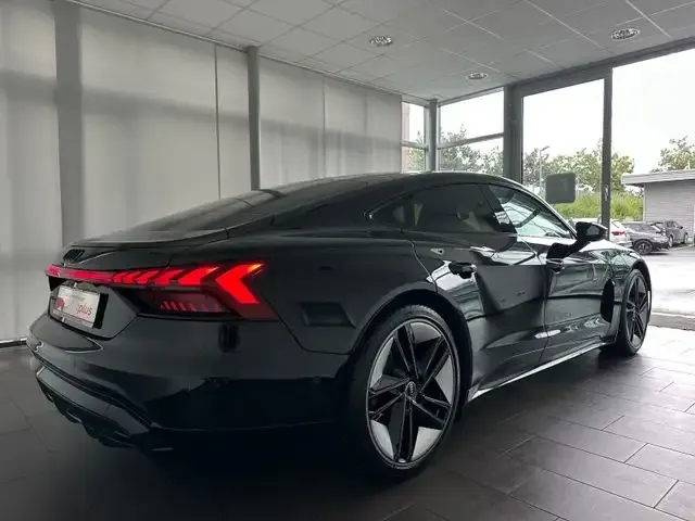 Audi e-tron GT