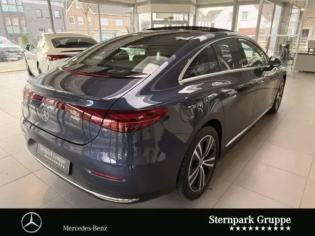 Mercedes-Benz EQE 350