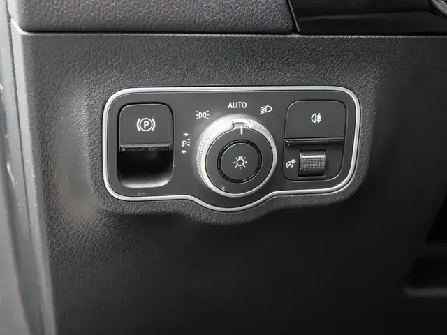 Mercedes-Benz GLA 180