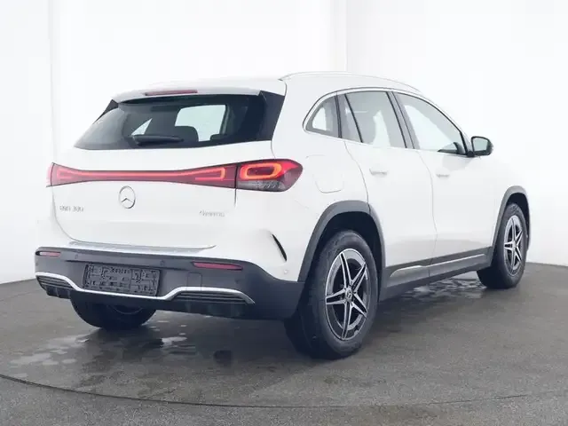 Mercedes-Benz EQA 300