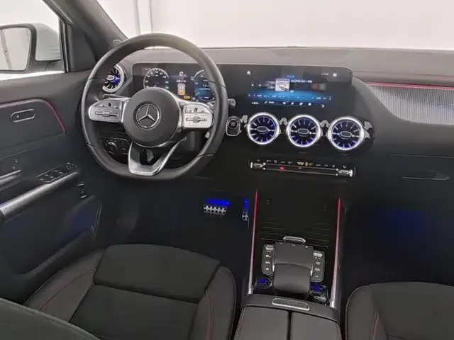 Mercedes-Benz EQA 300