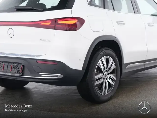 Mercedes-Benz EQA 300