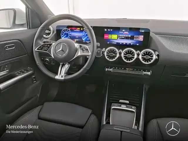 Mercedes-Benz EQA 300