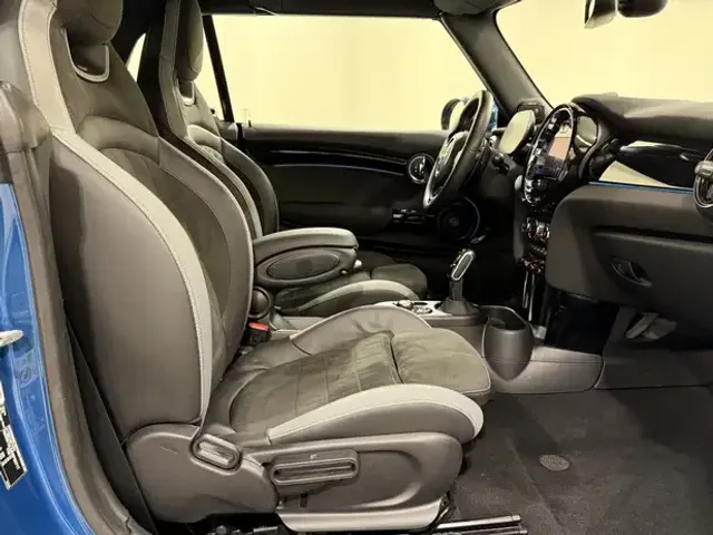 MINI John Cooper Works Cabrio