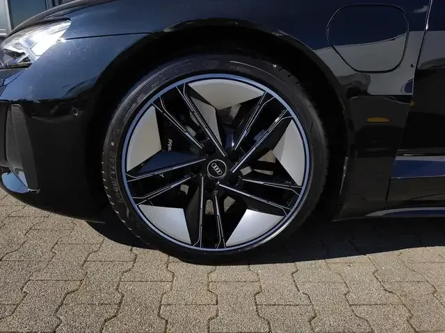 Audi RS e-tron GT