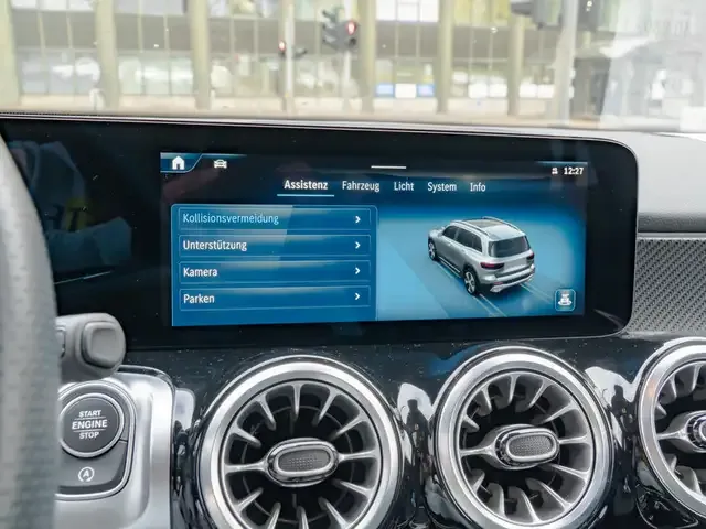 Mercedes-Benz GLB 200