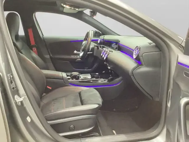 Mercedes-Benz A 35 AMG