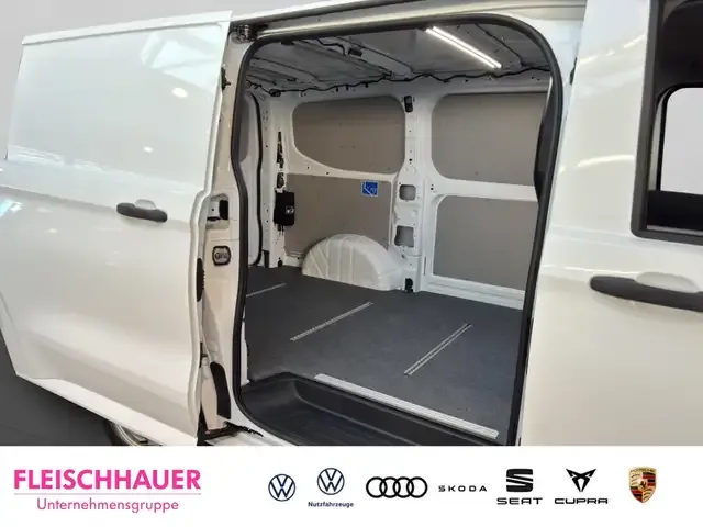 Volkswagen T7 Transporter
